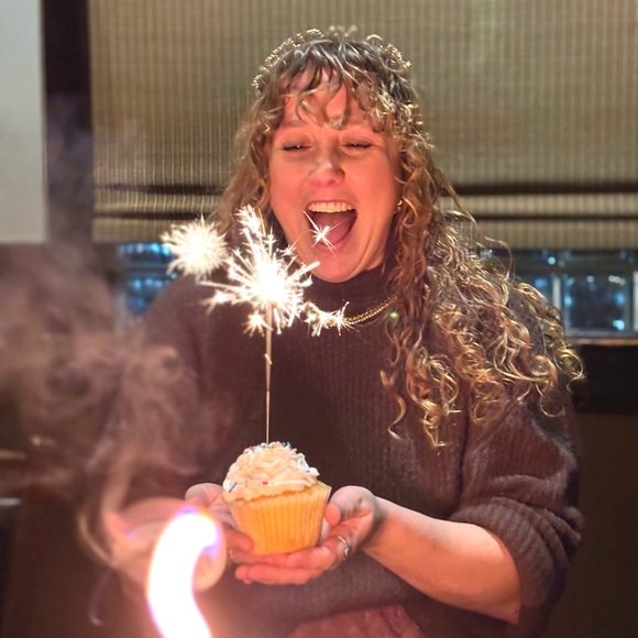 Meet your Posher, Liz - Picture 6 of 8